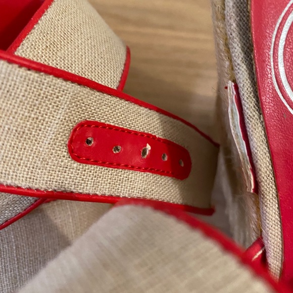 Jessica Simpson Wedge - Size 6 - Picture 9 of 10